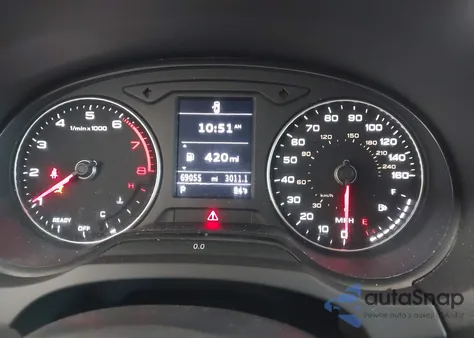 2018 Audi A3 2.0T Premium/2.0T Tech Premium z USA, uszkodzony, nr VIN WAUB8GFF1J1016562